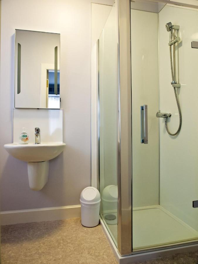 פרת' Adam Guest House מראה חיצוני תמונה